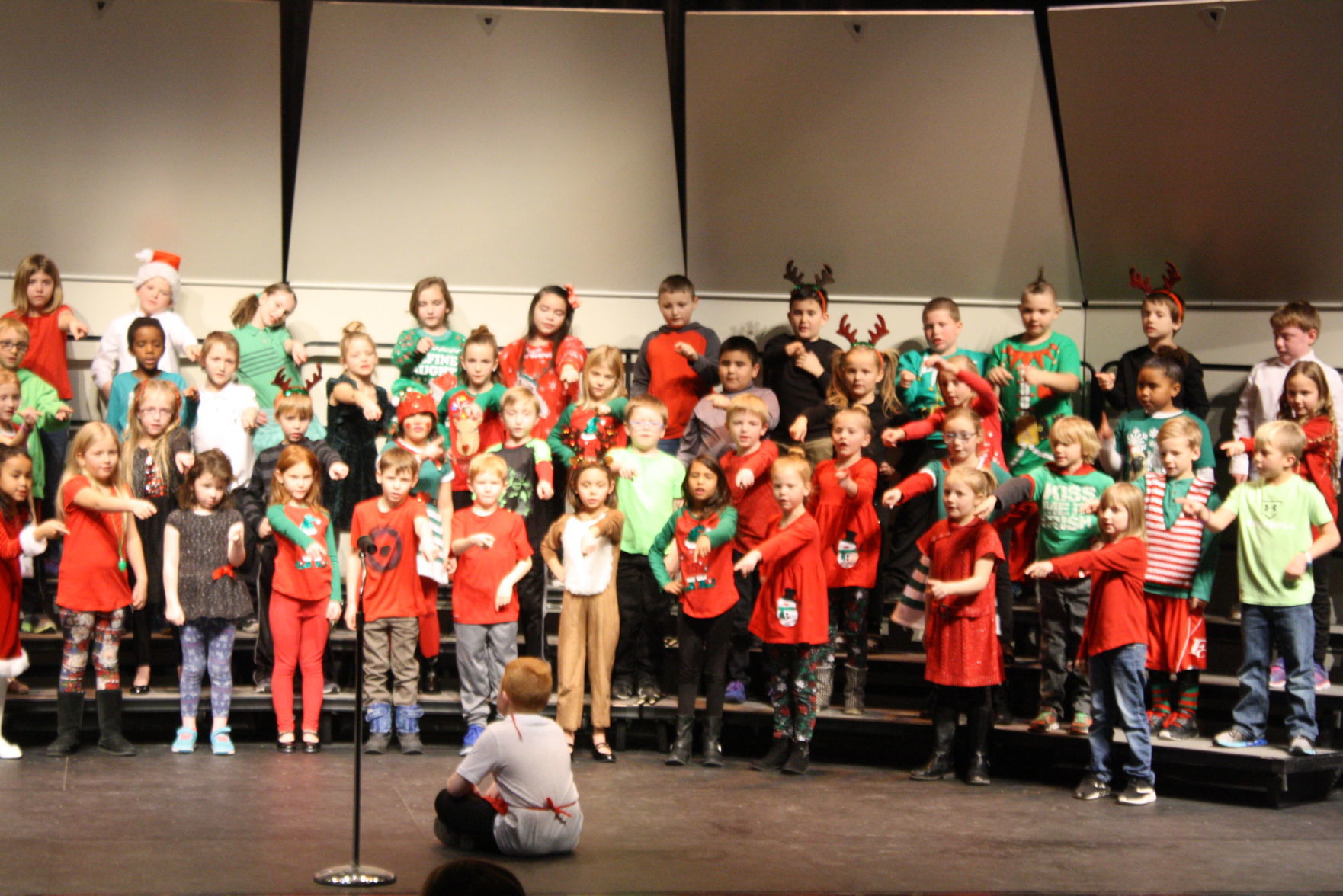 FC 2nd Grade Concert (20).JPG